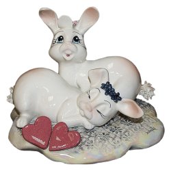 Фарфоровая статуэтка Влюблённая пара кроликов