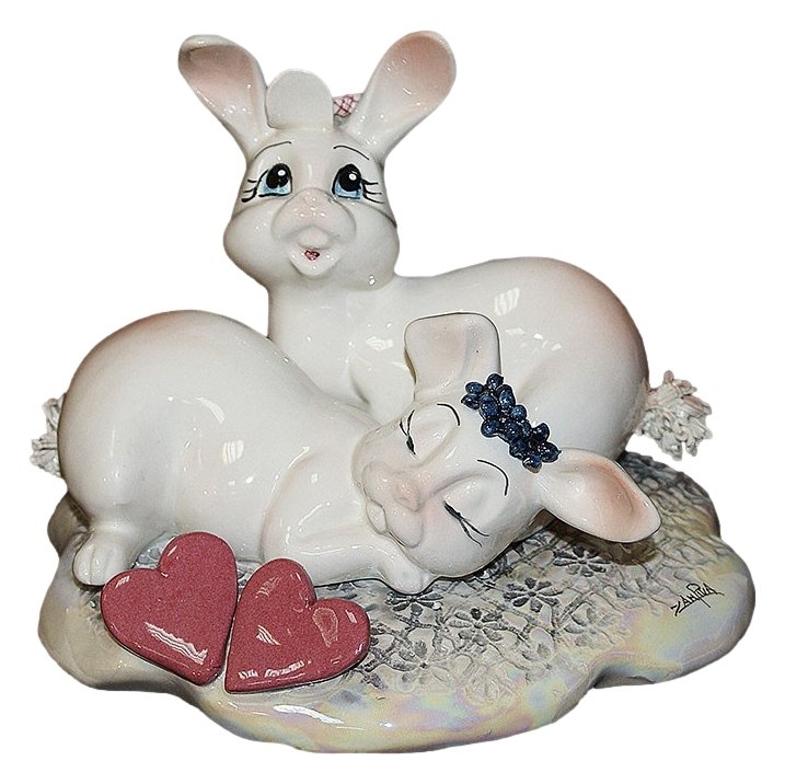 Фарфоровая статуэтка Влюблённая пара кроликов