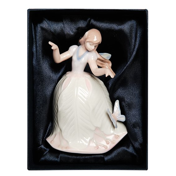 Фарфоровая фигурка Танцующая Эльфина с бабочкой Pavone JP-06/11, упаковочный видл