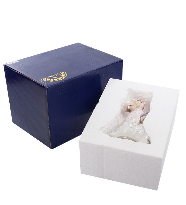 Статуэтка из керамики Мисс Ангелия Pavone CMS-20/31, фотография в упаковке