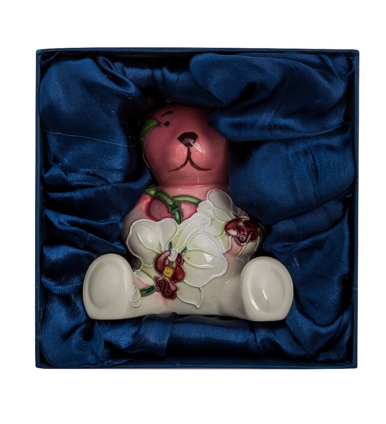 Статуэтка из фарфора Медвежонок Pavone JP-98/52, фотография в упаковке