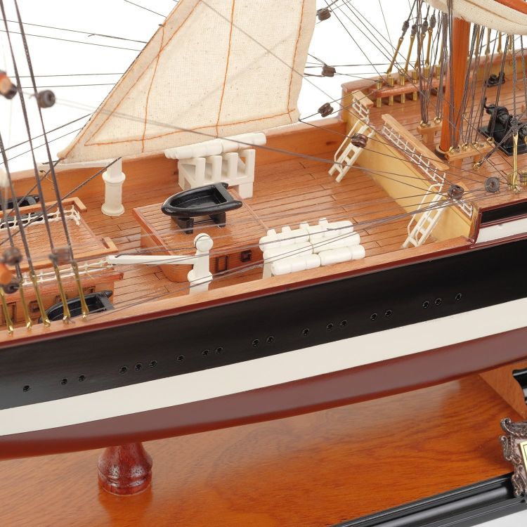 Модель парусного корабля Седов 110 см, вид средней части
