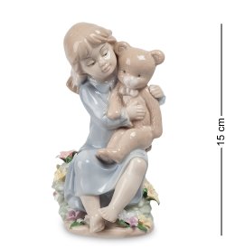 Статуэтка из фарфора Девочка с медвежонком