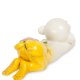 Статуэтка из фарфора Желтая Лежащая Обезьянка с цветком Pavone JP-81/30, фотография со спины