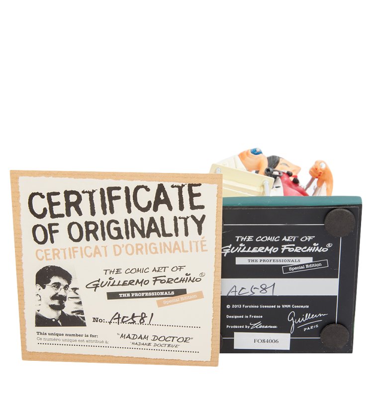 Маленькая Статуэтка Красивая Девушка Доктор - The Madam Doctor Forchino FO-84006, сертификат