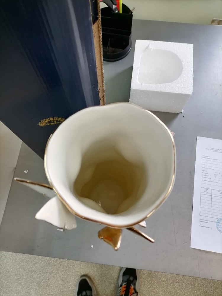 Высокая ваза для цветов из фарфора Бабочки Pavone FM-66/ 1, фото со склада вид сверху