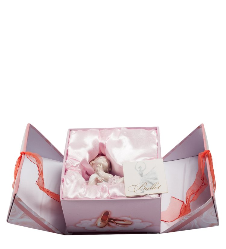 Статуэтка из фарфора Ангелочек Балерина в розовом платье Pavone JP-27/ 13, фотография в коробочке