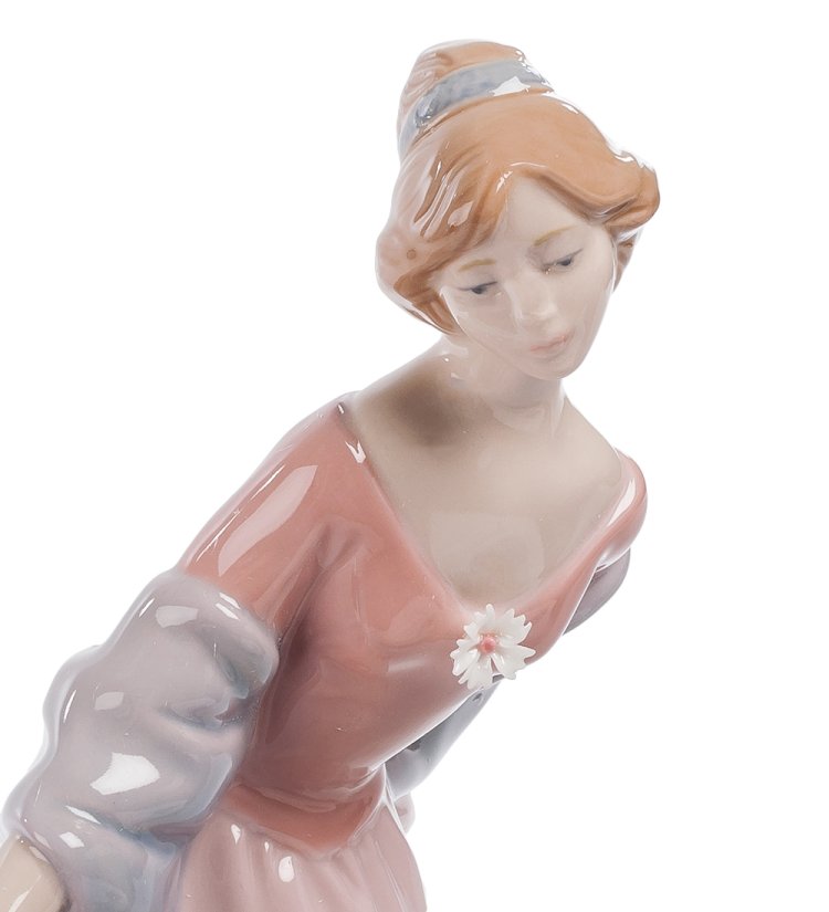 Статуэтка из керамики Леди в розовом платье Pavone CMS-20/22, фотография крупным планом
