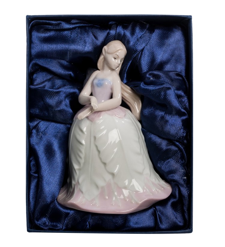 Фарфоровая фигурка Эльфина Pavone JP-06/13, фотография в упаковке