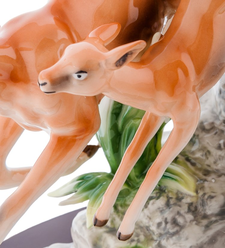 Статуэтка из фарфора Антилопы Pavone FM-24, фотография крупным планом