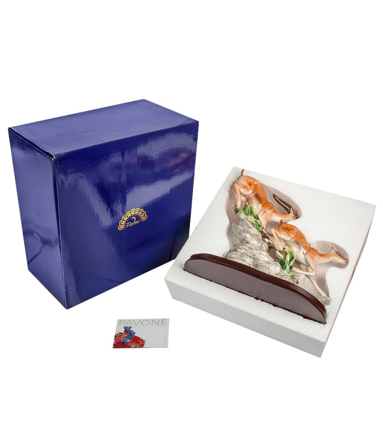 Статуэтка из фарфора Антилопы Pavone FM-24, фотография в упаковке
