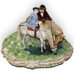 Статуэтка из фарфора Конная прогулка