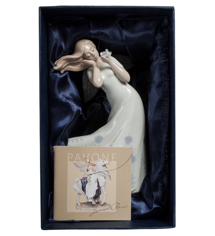 Статуэтка из фарфора Ангел в голубом платье с птичкой Pavone JP-10/22, фотография в упаковке