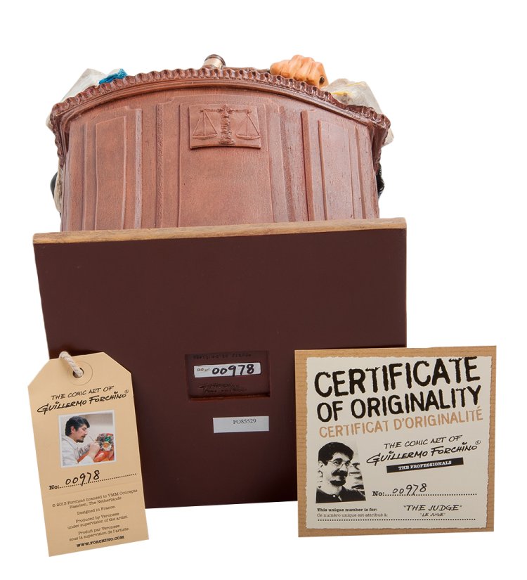 Статуэтка Серьезный Судья - The Judge Forchino FO-85529, сертификаты