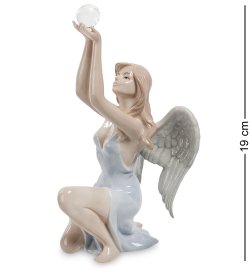 Статуэтка из фарфора Девушка Ангел с хрустальным шаром