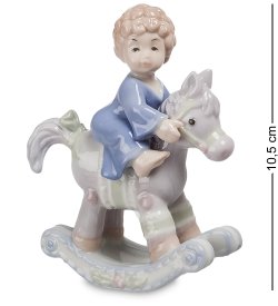 Статуэтка из фарфора Мальчик на Лошадке