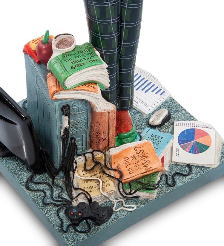 Статуэтка Деловой Программист - The Computer Expert Forchino FO-85530, увеличенный вид нижней части