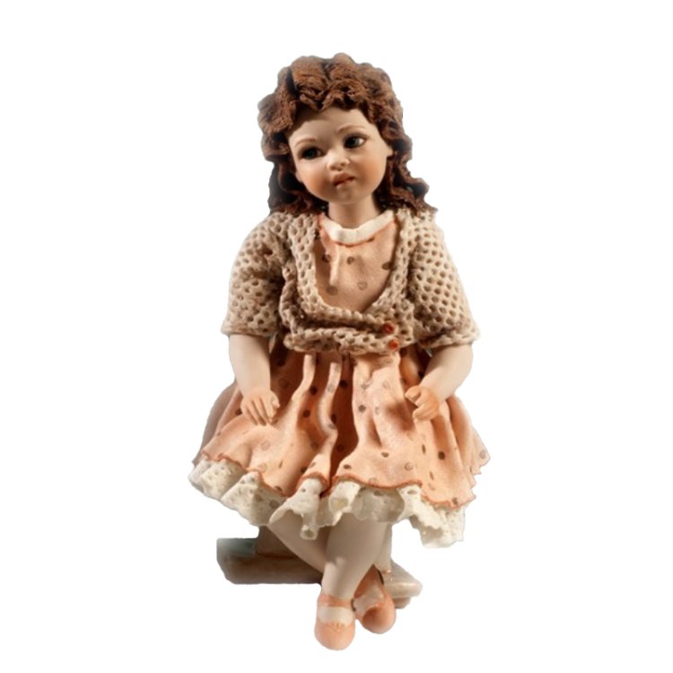 Фарфоровая статуэтка Кукла Мимма Sibania Mimma