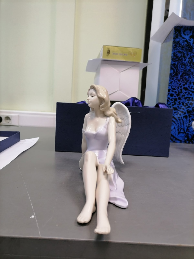 Статуэтка из фарфора Девушка Ангел с крыльями Pavone JP-10/ 3, фото со склада вид профиль