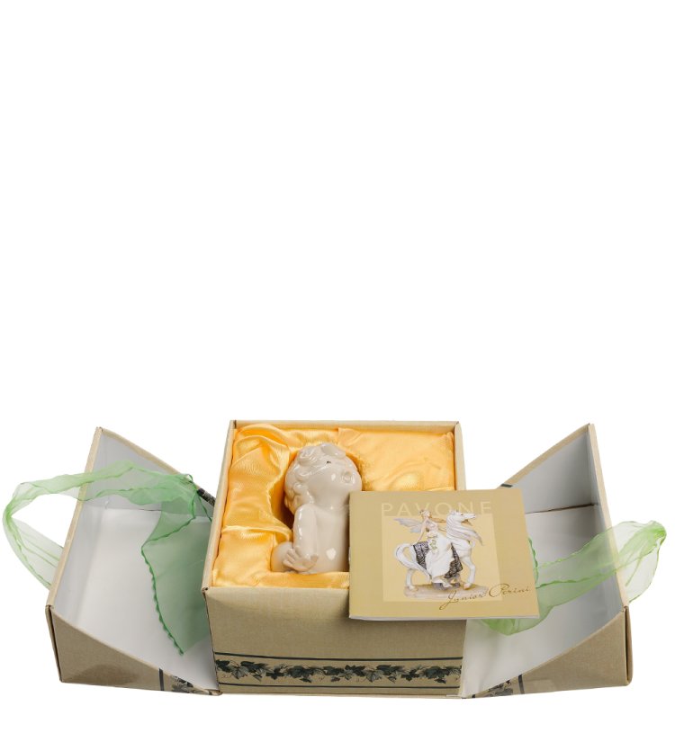 Статуэтка из фарфора Ангелочек карапуз сидит на корточках Pavone JP-34/ 7, фотография в упаковке