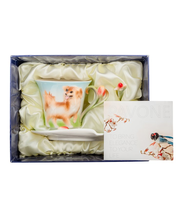 Чайная пара из фарфора с ложечкой Собака Pavone FM-69/ 5, фотография в упаковке