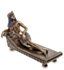 Статуэтка Клеопатра на ложе