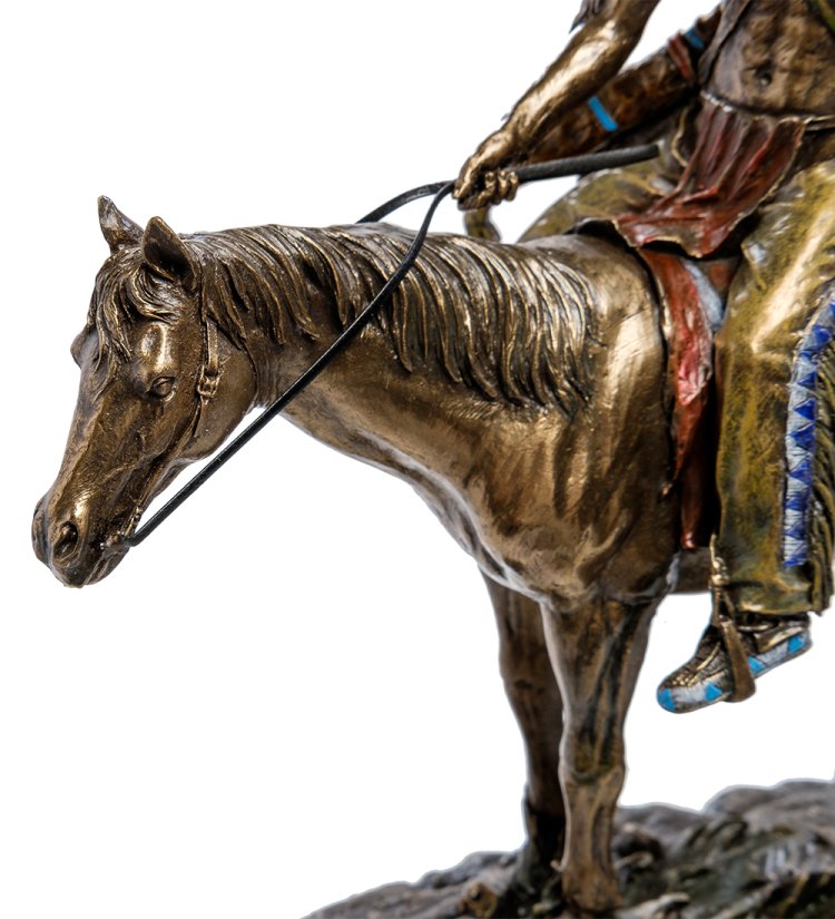 На коне статуэтка. WS-442 статуэтка индеец. WS-621 статуэтка индеец. Фигурка индейца на лошади.
