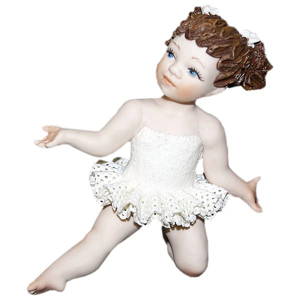 Фарфоровая статуэтка Кукла Маленькая балерина в танце