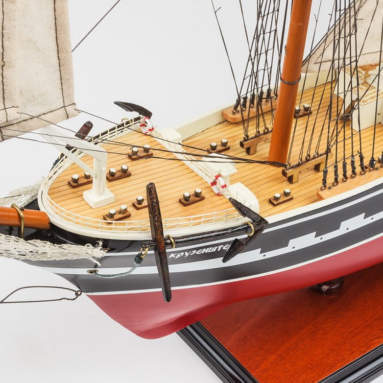 Модель корабля Крузенштерн