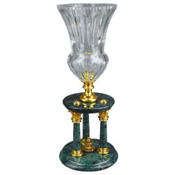 Ваза на постаменте Храм Юноны