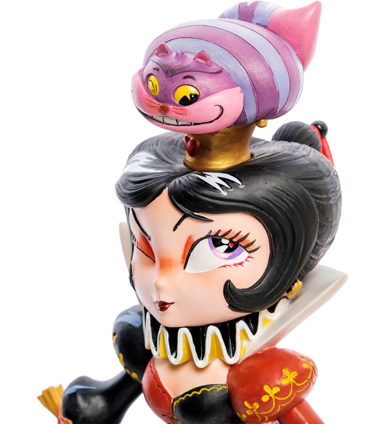 Статуэтка Королева Червей - Игра в крикет The World of Miss Mindy, портретный вид