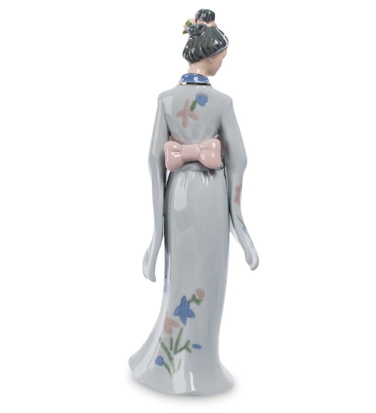 Статуэтка из керамики Леди Катсура Pavone CMS-20/37, фотография со спины