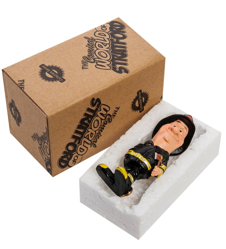 Статуэтка Пожарный в форме The Comical World of Stratford RV-630, упаковочный вид