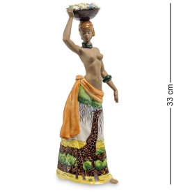 Статуэтка из фарфора Африканка с цветами и жирафом