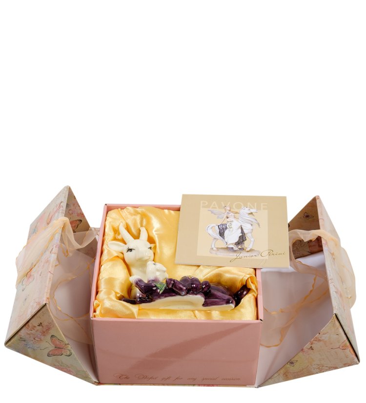 Статуэтка из фарфора Козочка с козленком Pavone JP-71/ 9, фотография в упаковке