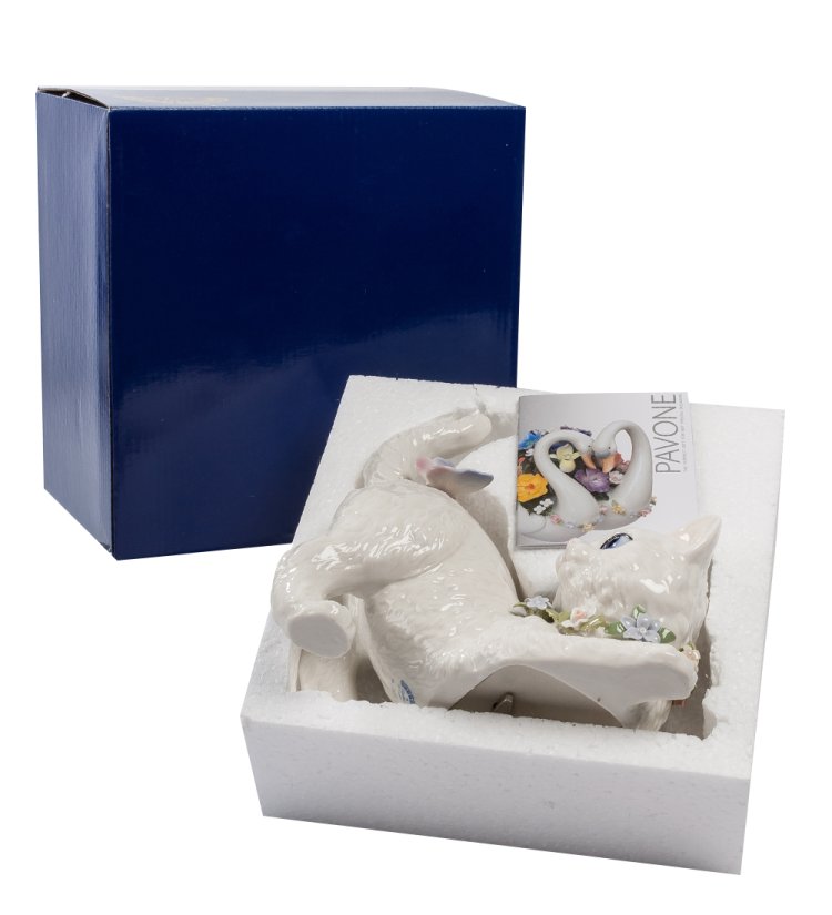 Музыкальная Статуэтка из фарфора Котенок с бабочкой Pavone CMS-15/37, фотография в упаковке