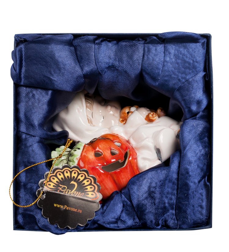 Фигурка из фарфора Девочка с тыквой Halloween Pavone JP-11/12, фотография в упаковке