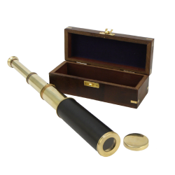 Подзорная труба с кожаным покрытием в деревянном футляре