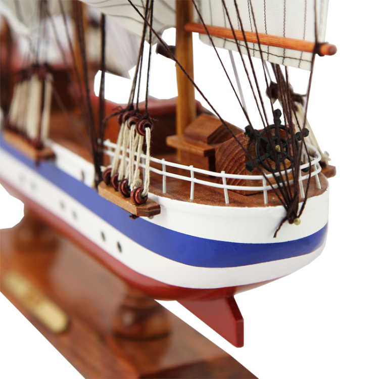 Модель парусного корабля Мир, 60 см, фото кормы