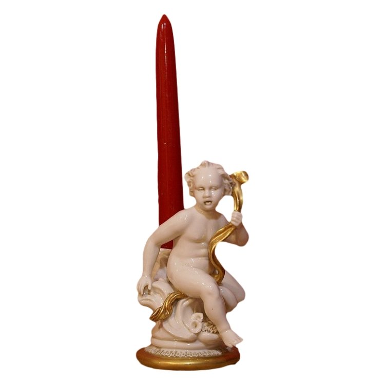 Фарфоровый подсвечник Ангел с лентой (мальчик)