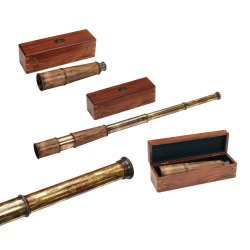 Капитанская подзорная труба в деревянной шкатулке Адмирал