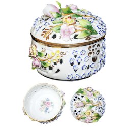 Шкатулка из фарфора Букет