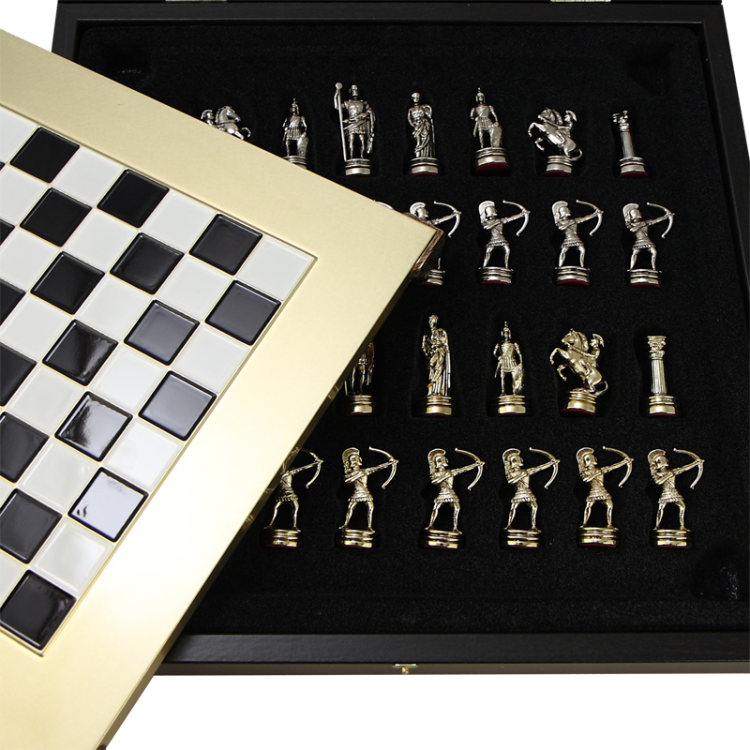 Шахматы Античные войны, Черно-белая доска Manopoulos MP-S-15-28-BLA, фотография в упаковке 2