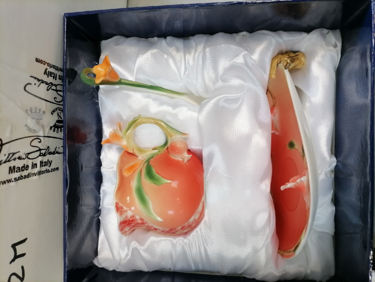 Чайная пара из фарфора с ложечкой Цветущий гранат Pavone FM-01/32, фото со склада упаковочный вид