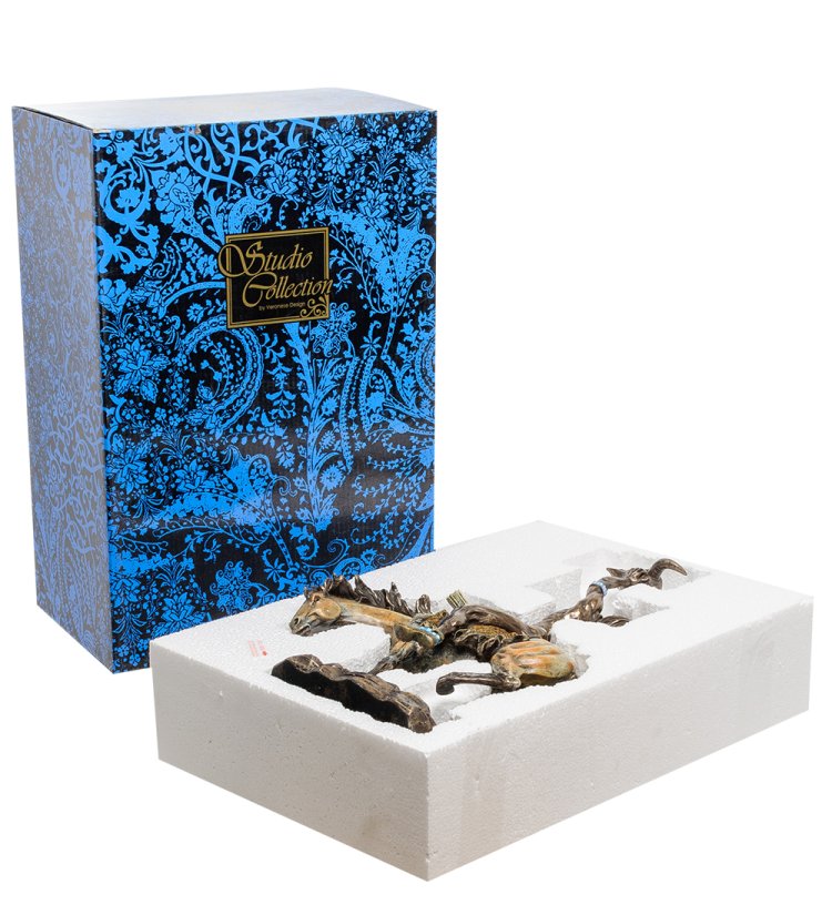 Статуэтка Индеец с трофеем Veronese WS-493, упаковочный вид