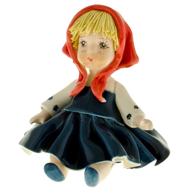 Статуэтка из фарфора Девочка в красном платке ZamPiva 00387