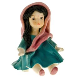 Статуэтка из фарфора Девочка в сари