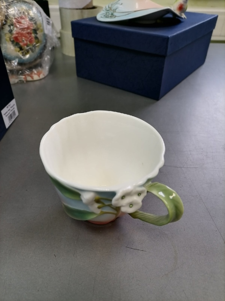 Чайная пара из фарфора с ложечкой Попугай Розелла Pavone FM-79/ 2, фото со склада вид чашки сверху