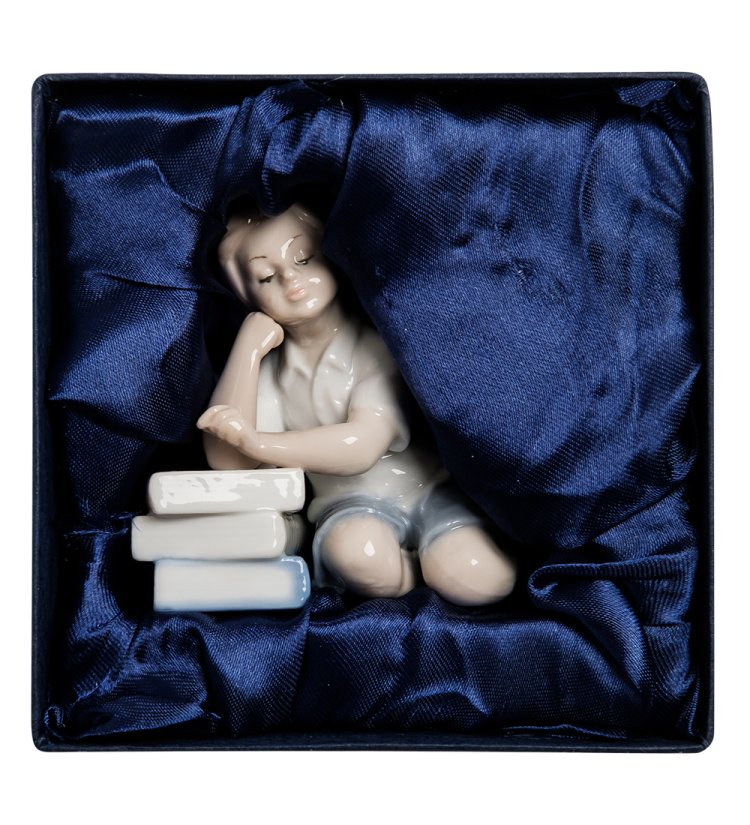 Статуэтка из фарфора Мальчик Книги - мои друзья Pavone JP-45/29, фотография в коробочке