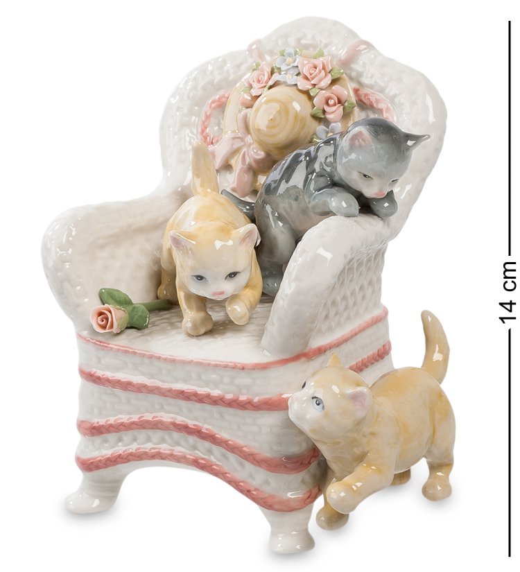 Статуэтка из фарфора Котята на кресле Одни дома Pavone CMS-15/85